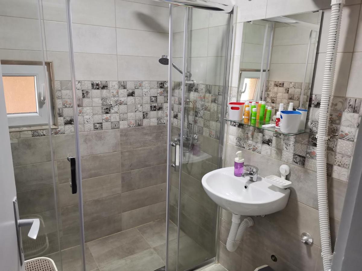 Apartman Terassa Доні-Мілановац Екстер'єр фото