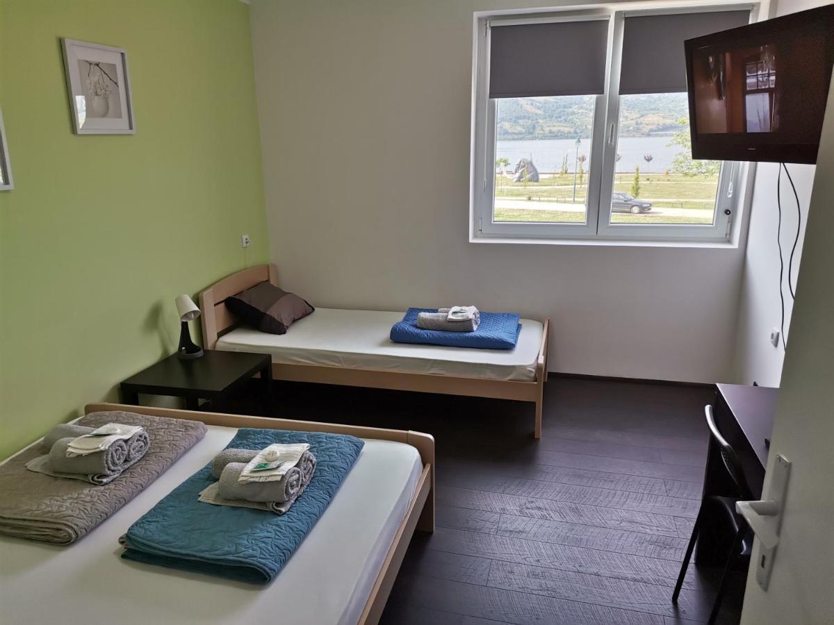 Apartman Terassa Доні-Мілановац Екстер'єр фото